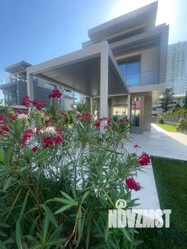 Дом 300м², 3-этажный, участок 6 сот.