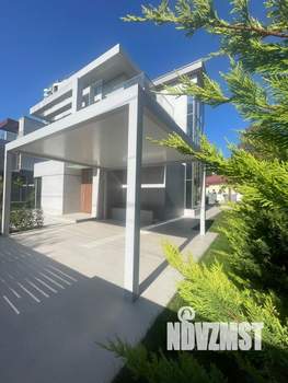 Дом 300м², 3-этажный, участок 6 сот.