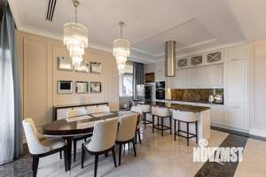 Таунхаус 304м², 2-этажный, участок 4 сот.