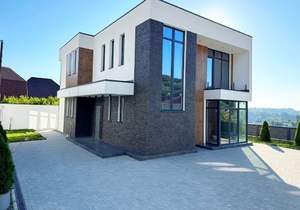 Дом 186м², 2-этажный, участок 5 сот.