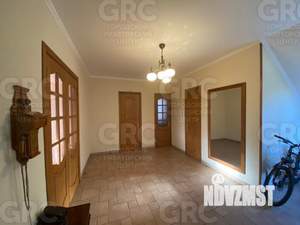 Дом 320м², 3-этажный, участок 5 сот.