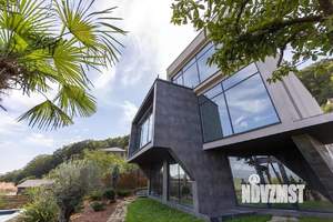 Дом 426м², 3-этажный, участок 20 сот.