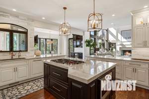 Дом 420м², 2-этажный, участок 14 сот.