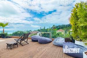 Дом 220м², 2-этажный, участок 8 сот.