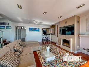 Коттедж 250м², 2-этажный, участок 6 сот.