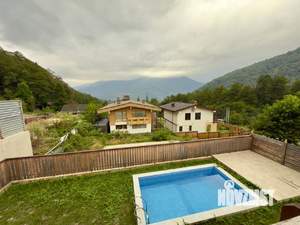 Дом 175м², 2-этажный, участок 4 сот.