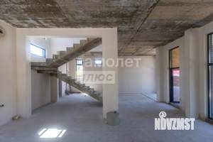 Дом 200м², 2-этажный, участок 4 сот.