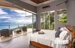 Дом 212м², 2-этажный, участок 9 сот.