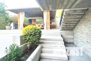 Дом 300м², 2-этажный, участок 6 сот.