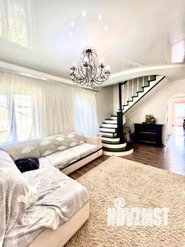 Дом 120м², 2-этажный, участок 3 сот.