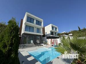 Дом 212м², 3-этажный, участок 5 сот.