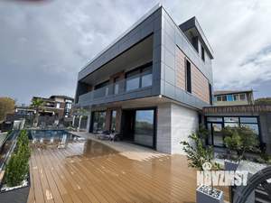 Дом 294м², 3-этажный, участок 5 сот.