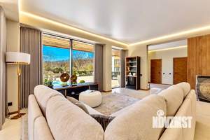 Коттедж 266м², 2-этажный, участок 8 сот.