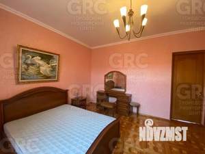 Дом 320м², 3-этажный, участок 5 сот.