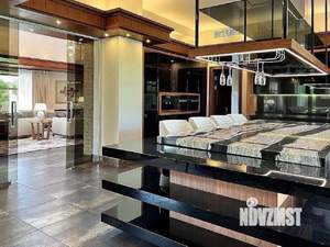 Дом 350м², 2-этажный, участок 10 сот.