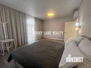 Дом 198м², 2-этажный, участок 4 сот.