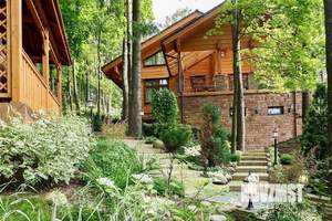 Дом 320м², 3-этажный, участок 14 сот.