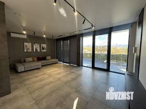 Дом 220м², 2-этажный, участок 9 сот.