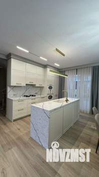 Дом 148м², 3-этажный, участок 3 сот.