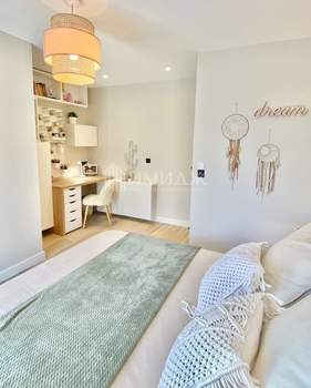 Дом 250м², 2-этажный, участок 8 сот.