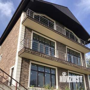 Дом 287м², 3-этажный, участок 8 сот.