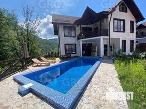 Дом 235м², 2-этажный, участок 8 сот.