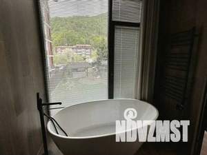 Дом 220м², 2-этажный, участок 8 сот.