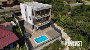 Дом 238м², 3-этажный, участок 4 сот.