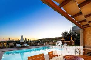 Дом 136м², 2-этажный, участок 10 сот.