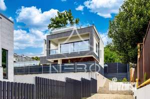 Дом 230м², 2-этажный, участок 5 сот.