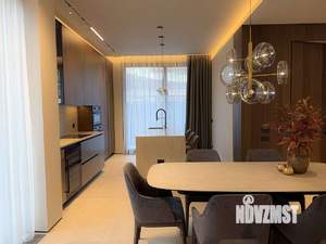 Дом 245м², 3-этажный, участок 5 сот.