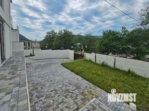 Дом 212м², 3-этажный, участок 5 сот.