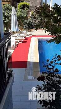 Дом 220м², 3-этажный, участок 6 сот.