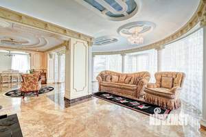 Дом 365м², 3-этажный, участок 9 сот.