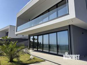 Дом 224м², 2-этажный, участок 4 сот.