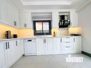 Дом 390м², 3-этажный, участок 3 сот.