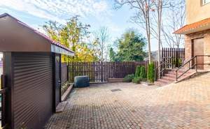 Дом 656м², 2-этажный, участок 9 сот.