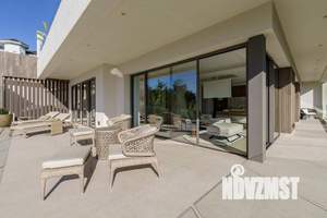 Дом 500м², 2-этажный, участок 30 сот.