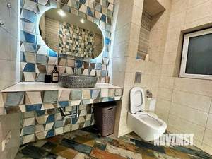 Дом 213м², 3-этажный, участок 6 сот.