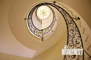 Дом 300м², 2-этажный, участок 10 сот.