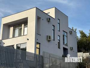 Дом 271м², 3-этажный, участок 6 сот.