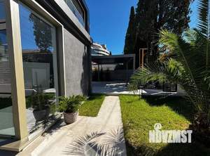 Дом 240м², 2-этажный, участок 4 сот.