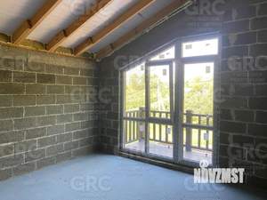 Дом 180м², 2-этажный, участок 4 сот.