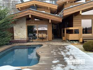 Дом 250м², 2-этажный, участок 8 сот.