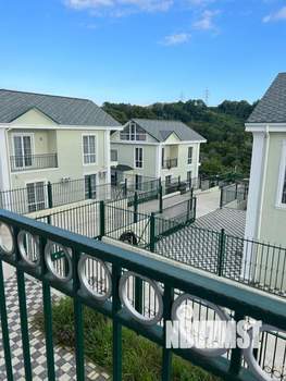 Дом 168м², 2-этажный, участок 3 сот.