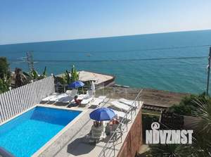 Дом 1260м², 2-этажный, участок 6 сот.