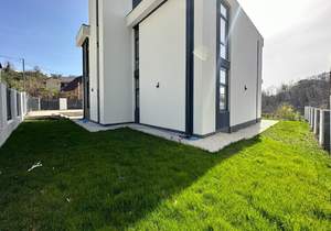 Дом 250м², 2-этажный, участок 7 сот.