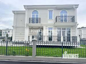 Дом 198м², 2-этажный, участок 4 сот.