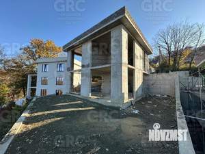 Дом 187м², 2-этажный, участок 4 сот.