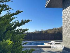 Дом 204м², 3-этажный, участок 4 сот.